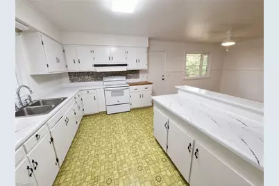 215 Bidney Drive, Burlington, NC 27215 - Photo 9