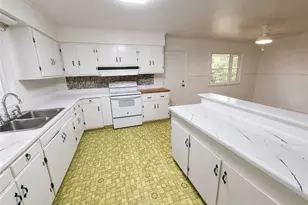215 Bidney Dr, Burlington, NC 27215 - Photo 9