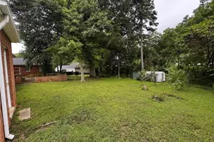 215 Bidney Dr, Burlington, NC 27215 - Photo 19