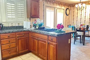 2333 Pinecroft Rd, Greensboro, NC 27407 - Photo 7
