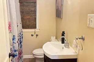 2333 Pinecroft Rd, Greensboro, NC 27407 - Photo 9