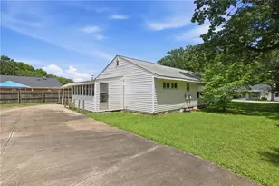 106 Crestwood Cir, High Point, NC 27260 - Photo 35