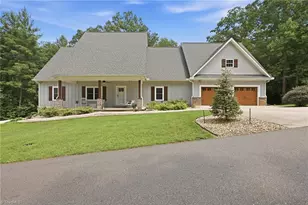 612 Niston Ln, Mount Airy, NC 27030 - Photo 1
