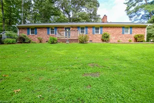 1507 Overlook Dr, Wilkesboro, NC 28697 - Photo 1