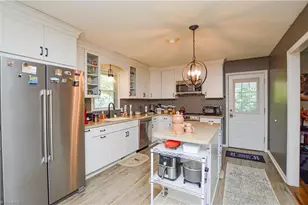 1507 Overlook Dr, Wilkesboro, NC 28697 - Photo 11