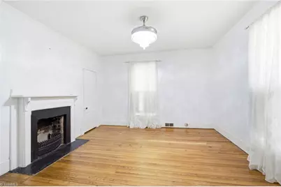 916 W Davis Street, Burlington, NC 27215 - Photo 29