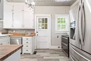 916 W Davis St, Burlington, NC 27215 - Photo 29