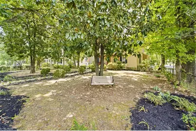 916 W Davis Street, Burlington, NC 27215 - Photo 35