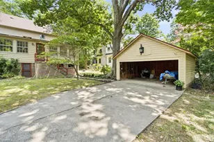 916 W Davis St, Burlington, NC 27215 - Photo 37
