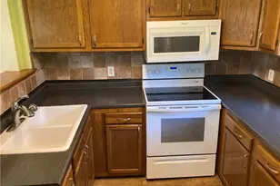 4906 & 4908 Kitty Hawk Rd, Greensboro, NC 27407 - Photo 9
