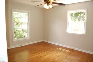 1105 McDowell Dr, Greensboro, NC 27408 - Photo 11