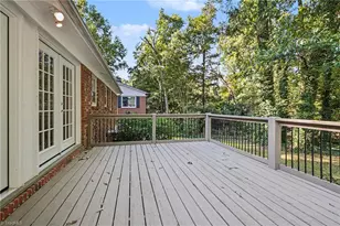 1105 McDowell Dr, Greensboro, NC 27408 - Photo 21