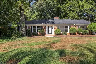 1105 McDowell Dr, Greensboro, NC 27408 - Photo 1
