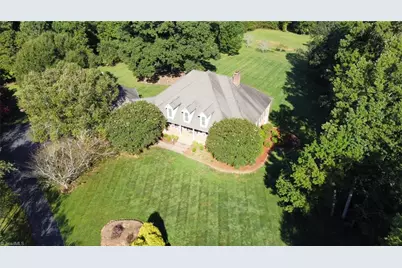 404 Ararat Road, Pilot Mountain, NC 27041 - Photo 3