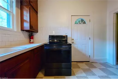 3004 N Patterson Avenue, Winston-Salem, NC 27105 - Photo 11