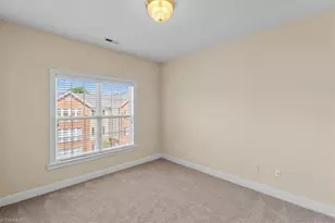 524 College Rd, Greensboro, NC 27410 - Photo 25