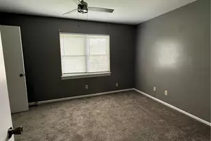 5715 Bramblegate Rd, Greensboro, NC 27409 - Photo 13