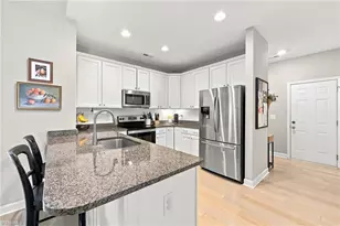 219 Hawks Nest Cir, Clemmons, NC 27012 - Photo 9