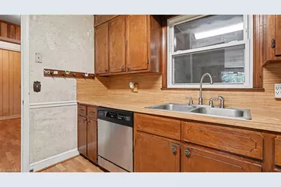 132 Cedarwood Drive, Eden, NC 27288 - Photo 7