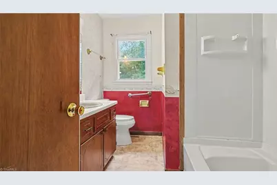 132 Cedarwood Drive, Eden, NC 27288 - Photo 17