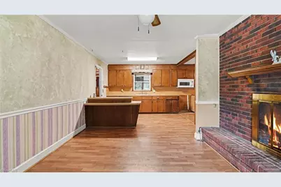 132 Cedarwood Drive, Eden, NC 27288 - Photo 5