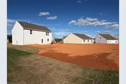130 Primrose Street, King, NC 27021 - Photo 3