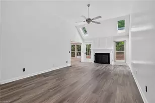 4702 Country Woods Ln, Greensboro, NC 27410 - Photo 9