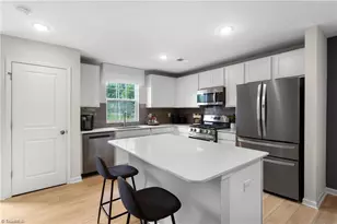 147 Primrose St, King, NC 27021 - Photo 9