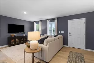 147 Primrose St, King, NC 27021 - Photo 5