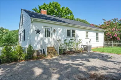 108 Jefferson Street, Yadkinville, NC 27055 - Photo 3