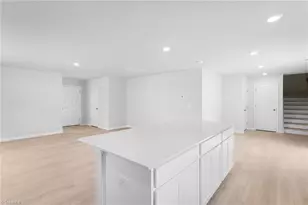 118 Primrose St, King, NC 27021 - Photo 9