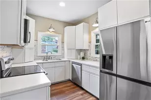 6104 Auburndale Dr, Greensboro, NC 27410 - Photo 9