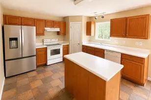 2610 Chatfield Dr, Winston-Salem, NC 27103 - Photo 9