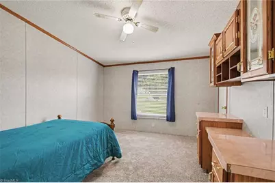 1060 Knobview Lane, Pilot Mountain, NC 27041 - Photo 25