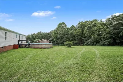 1060 Knobview Lane, Pilot Mountain, NC 27041 - Photo 29