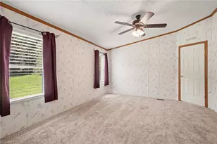 1060 Knobview Ln, Pilot Mountain, NC 27041 - Photo 15