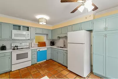 811 Ashebrook Drive #102, Greensboro, NC 27409 - Photo 11