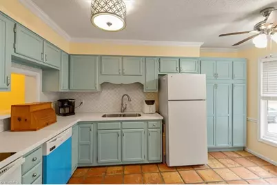 811 Ashebrook Drive #102, Greensboro, NC 27409 - Photo 13