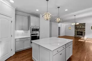 5722 Woodrose Ln, Greensboro, NC 27410 - Photo 13