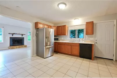 9 Pear Tree Court, Greensboro, NC 27401 - Photo 13
