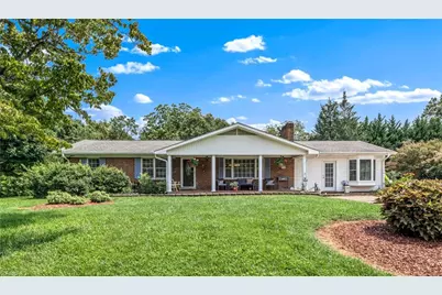 510 Gillespie Street, Dobson, NC 27017 - Photo 3