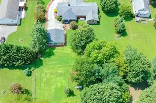 510 Gillespie St, Dobson, NC 27017 - Photo 27