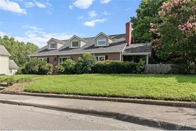 124 Orchard Street, Mount Airy, NC 27030 - Photo 3