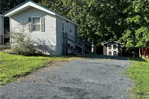 109 Hummingbird Cir, New London, NC 28127 - Photo 23