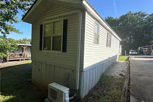 109 Hummingbird Cir, New London, NC 28127 - Photo 19