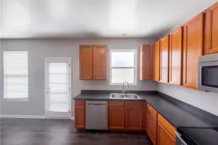 518 Macgregor Dr, Burlington, NC 27217 - Photo 9