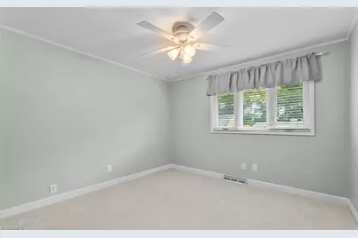 2918 New Hanover Drive, Greensboro, NC 27408 - Photo 27