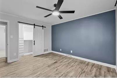 2918 New Hanover Drive, Greensboro, NC 27408 - Photo 23