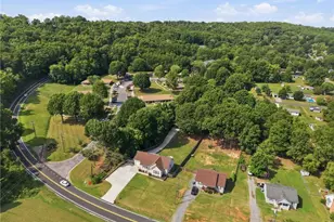 409 N Ayersville Rd, Mayodan, NC 27027 - Photo 41