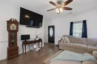 2108 Glenside Drive, Greensboro, NC 27405 - Photo 9
